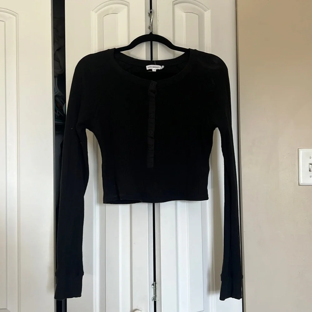 GOOD AMERICAN CROPPED HENLEY NEW - Picture 2 of 5